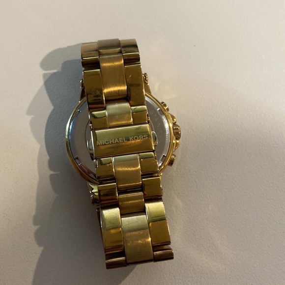 Michael Kors Dylan Gold Ladies Watch - Picture 8 of 8
